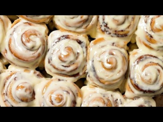 The Real Reason Why Cinnabon's Cinnamon Rolls Are So Delicious