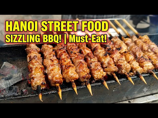 BBQ grilled meat is a delicious dish for tourists in Hanoi's Old Quarter. 