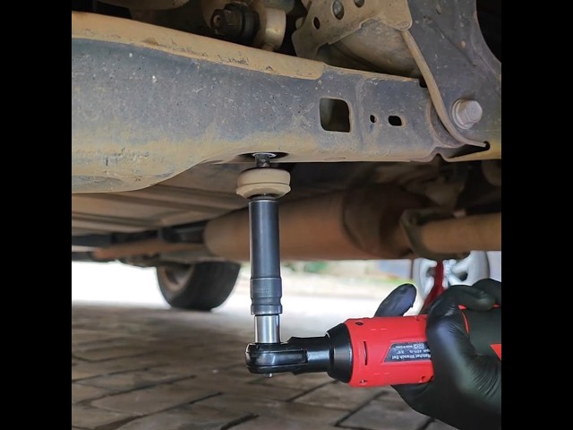 Quick sway bar link replacement