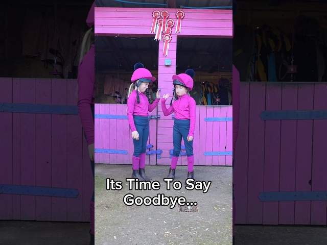 Time to say goodbye 👋  #equestrianclothes #baselayersets #shiresequestrian #trotontwins
