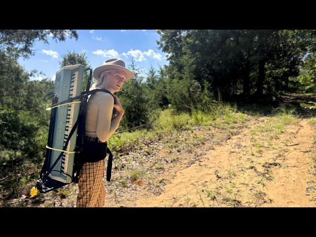 The Soviet Keyboard Made For Camping (it's 55 pounds)