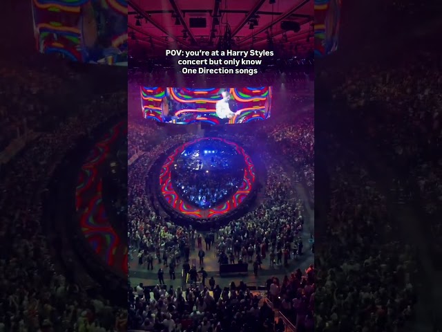 tell me you’re a millennial.. #harrystyles #concert #onedirection #millennial #genz