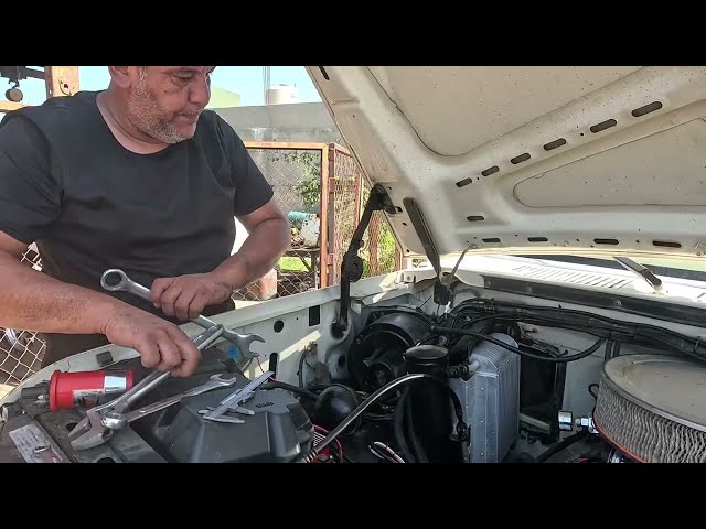 Cambio AC Condensador del Ford Bronco Clásico 1985