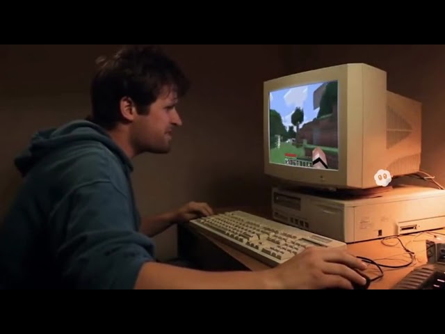💥 My Old PC Just EXPLODED Playing Minecraft!? 😡