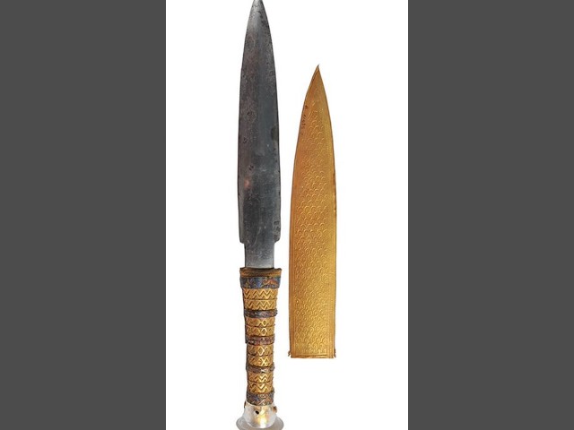 Out of this World Dagger of Tutankhamun Discovered in his Tomb ￼