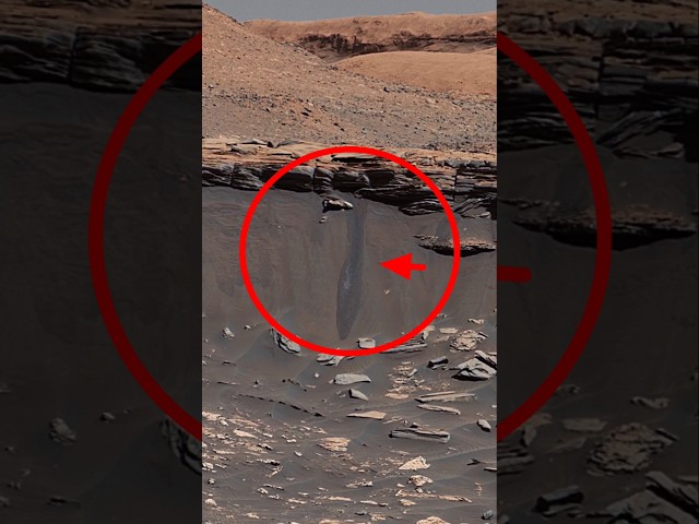 NASA's Mars Rover Captured Something Strange on Mars! Curiosity #Shorts #Mars #spacescience
