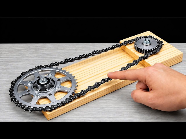 65-Year-Old Carpenter's Billion Dollar Idea! Turns Gears and Bearings Into a Genius Woodworking Tool