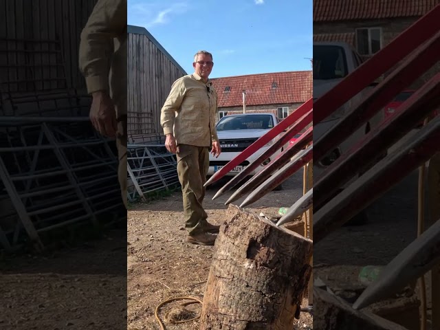 This farmer is on Grinder!🤯 #shorts #foryou #funny #farming #jcb