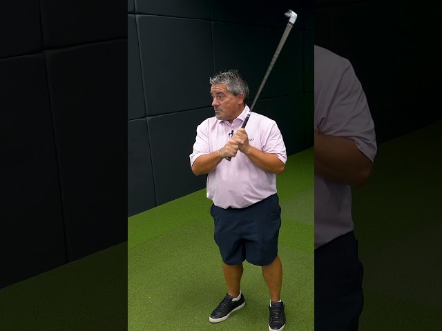 CRAZIEST SWING IN GOLF?! #golffitting #golfgear #golf2026 #golfirons