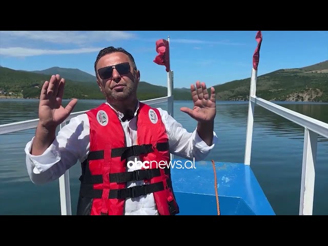 Një varkë mbi liqenin e Kukësit/Për turistët, tjetër mënyrë për të zbuluar bukuritë e vijës liqenore