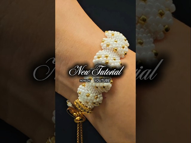 DIY Wave Bracelet 🤍 Easy Peyote Stitch Beading Tutorial #shorts #beadwork #beads #beading