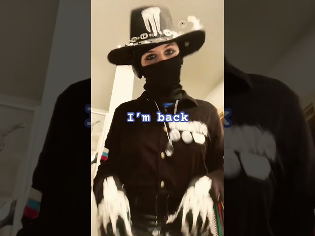#therian #plaguedoctor #nonbinary #furry