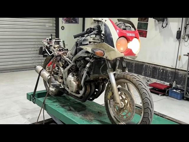 Restoring a $120 Yamaha FZR250 — 38-Year-Old, 18,000 RPM Legend