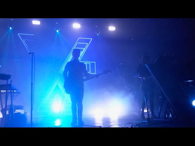 When CHVRCHES & The Cure Collide (A Plainsong Story)