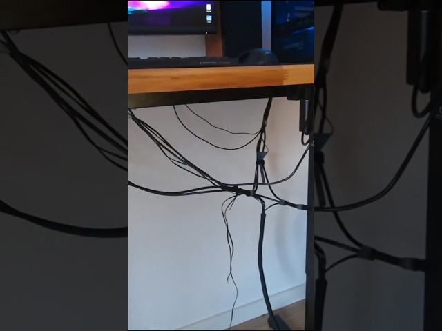 Cable Hell #cable management #shorts #desksetup #computerhardware #keyboard #gaming #pc #pcsetup