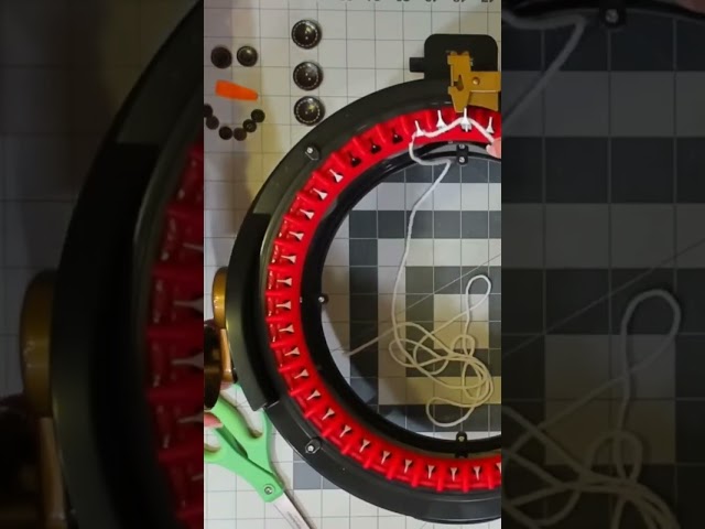 Addi / Sentro Snowman ⛄️ See Full Video To Cast On