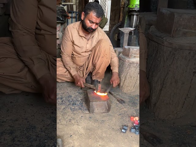 Manufacturing Process of Hex Nut Bolts from Old Iron