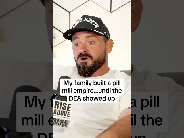 OMG 😳😳😳#recovery #addictionrecovery #truestory #pillmill #podcastclips