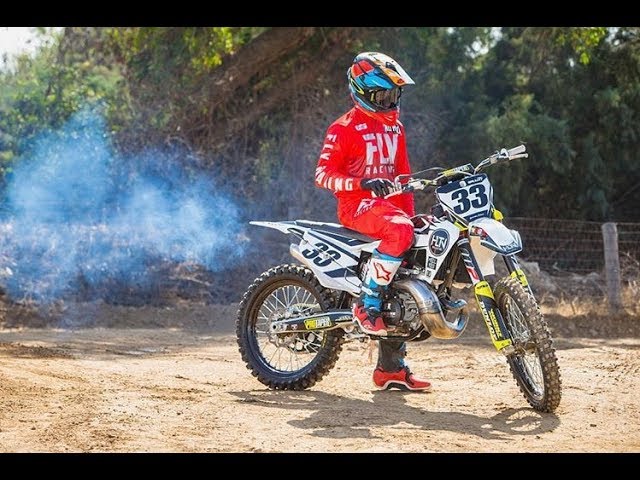 Two Stroke Action - Pure Sound (NO MUSIC)