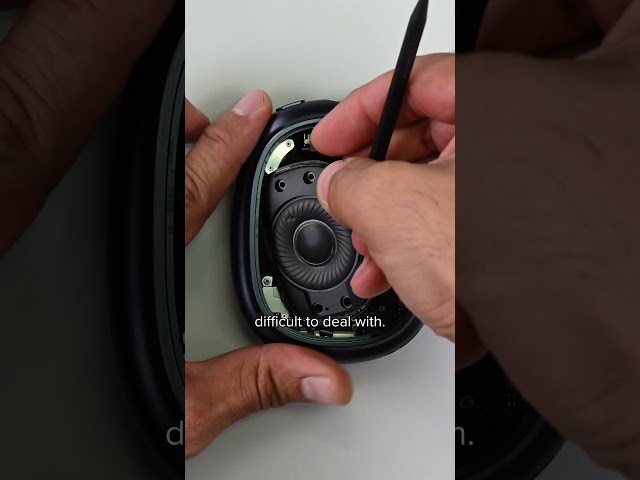 Apple Didn’t Fix Anything in the new AirPods Max 2
