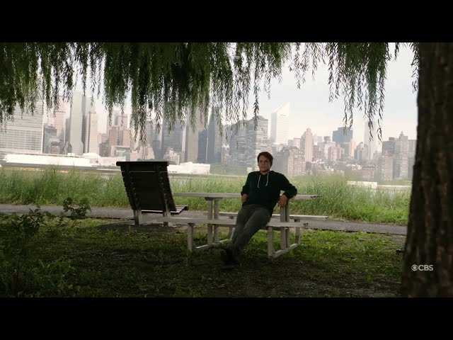 Elementary S1E3 Sherlock and Adam Kemper in the park