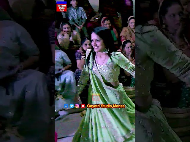 વગાડો ટ્રેન્ડિગ-નઈ ગોઠ-માહોલ ગરમ-Vagado New Trending Tune Music-Mansi Kumawat-Live Garba Program2026