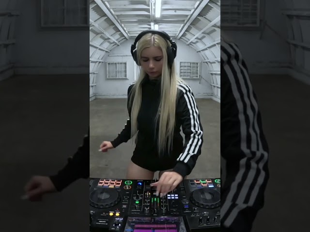 hardgroove in a bunker #techno