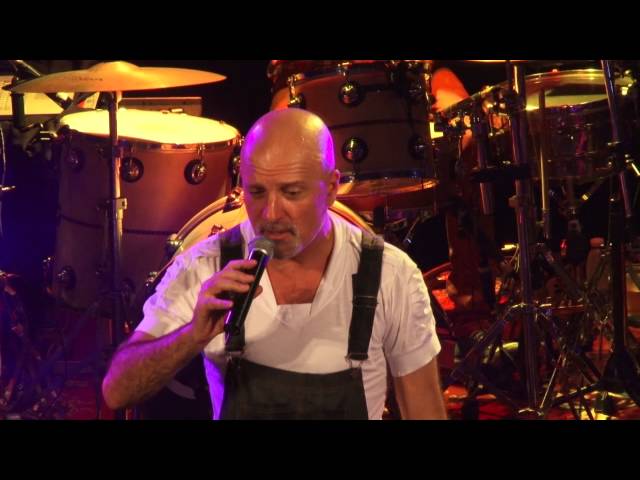 Gustavo Cordera - Huguito en Retirada [32-42]