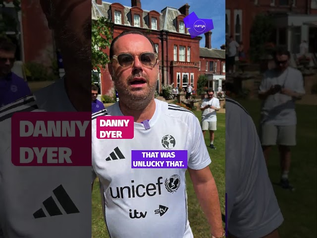 Soccer Aid for Unicef | Currys Washing Machine Challenge