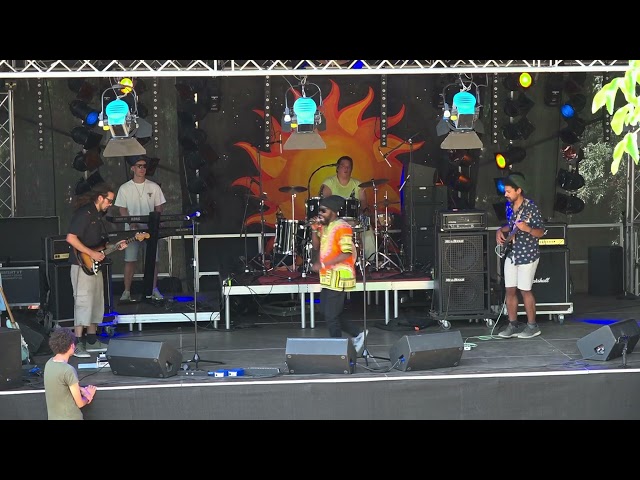 Ras Pyton & Band
