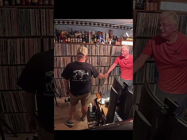 We bought a massive rock radio DJ lifetime collection! Full video up now! #vinyl