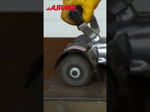 Master Surface Prep with the AURAND KP5: The Ultimate 5" Pneumatic Deck Scaler for Maritime Use