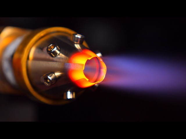 I built a VARIABLE ROCKET NOZZLE