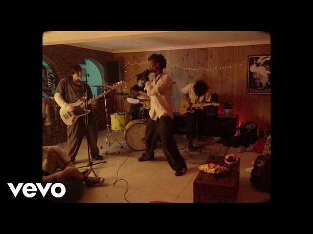 REDD. - MESSY. (Official Live Video)