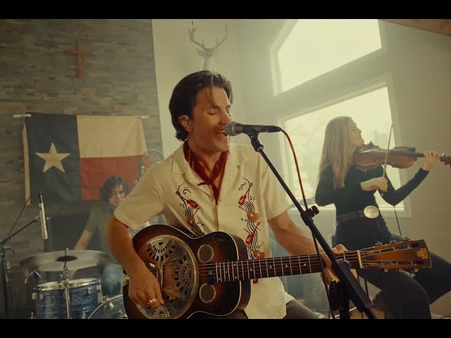 Drake Milligan - Sounds Like Something I'd Do (Living Room Sessions)