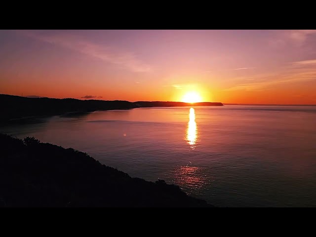 Lever de Soleil sur la plage de Furnas 