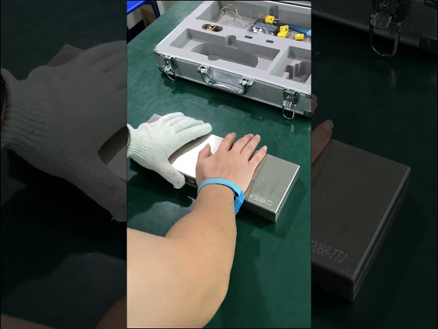 Reflow temperature loggers used in real production #pcb #soldering #production