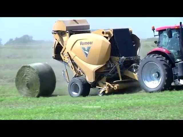 Vermeer Introduces First Fully Continuous Round Baler