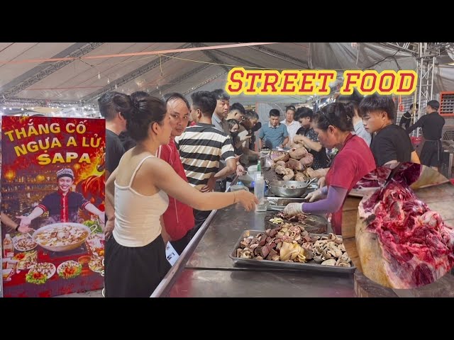 The hottest dish in Vietnam right now: hundreds of people are crowding to eat it. 