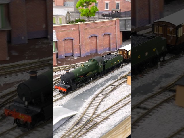 🎄 Day 18 - Accurascale Manor | Loco Advent Calendar 2023 🎁