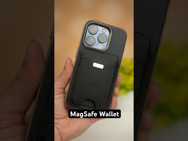 ESR MagSafe Wallet with Find My for iPhones