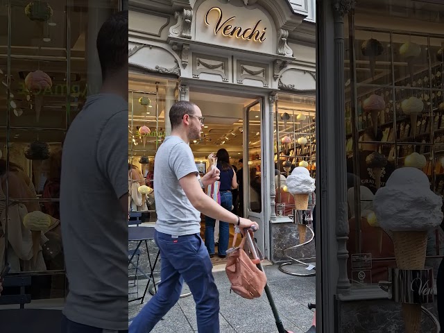 Ice cream season is officially here 🍦🥰 #paris #travel #parisdiaries #tourist #parisvlogger #icecream