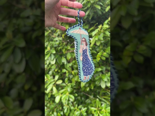 A white lotus needlepoint ornament 🌴