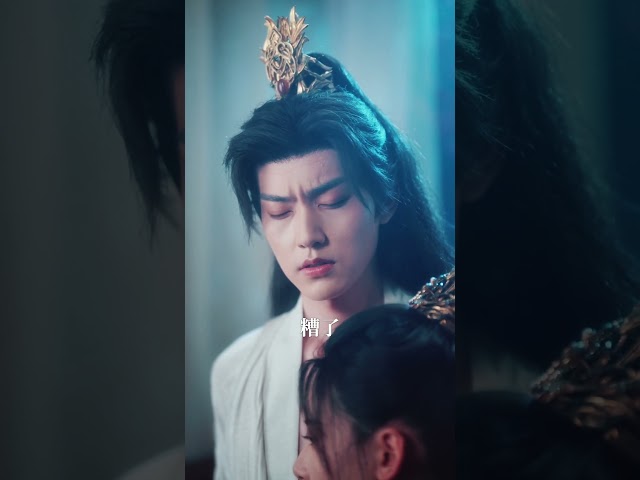 世人皆以為太子柔弱可欺,誰料這高高在上的太子,竟是不好招惹的女子!#古裝 #shorts