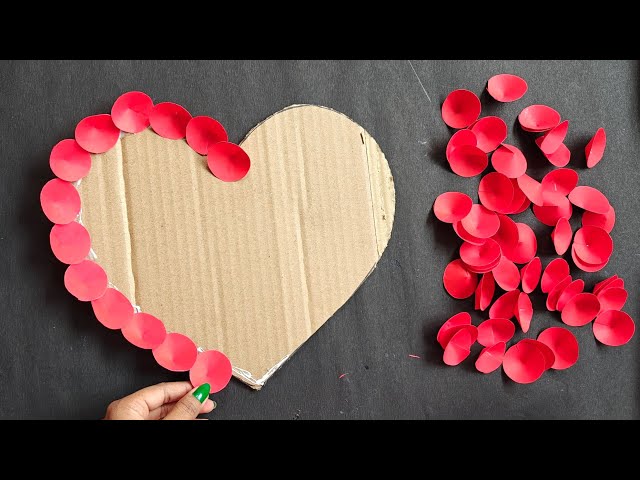 DIY heart wall hanging with paper/paper craft ideas/easy paper wall hanging 