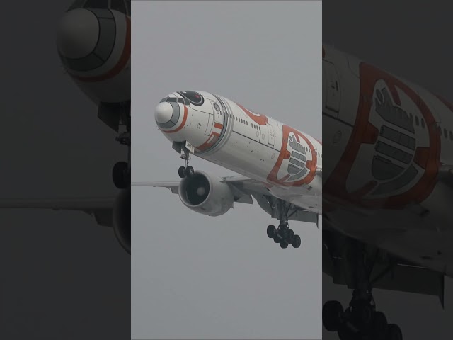 Star Wars BB-8 Livery Boeing 777