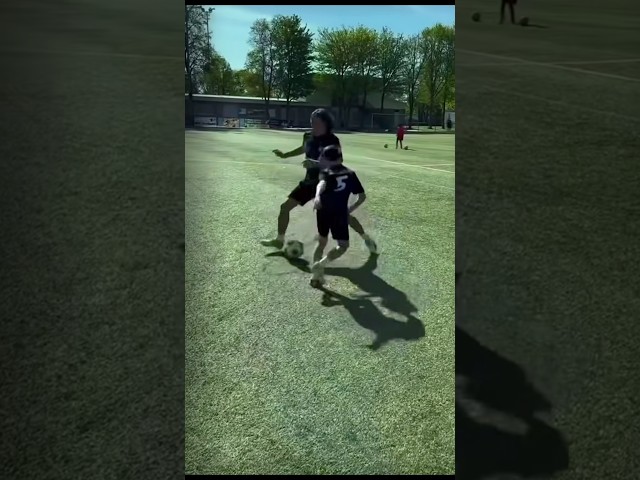 Viral skills tutorials🤯💯⚽️…. #football #freestyle #footballshorts #highlights #soccer #effect