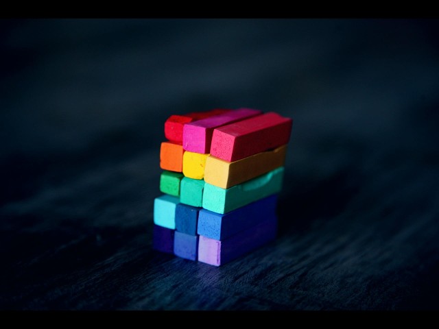 How Do Computers Think About Colors? Let's Explore Basic CSS
