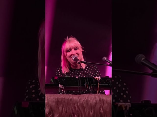Alice on the Roof - Reality (Richard Sanderson) - live - Le Moloco, Audincourt 11/04/2026