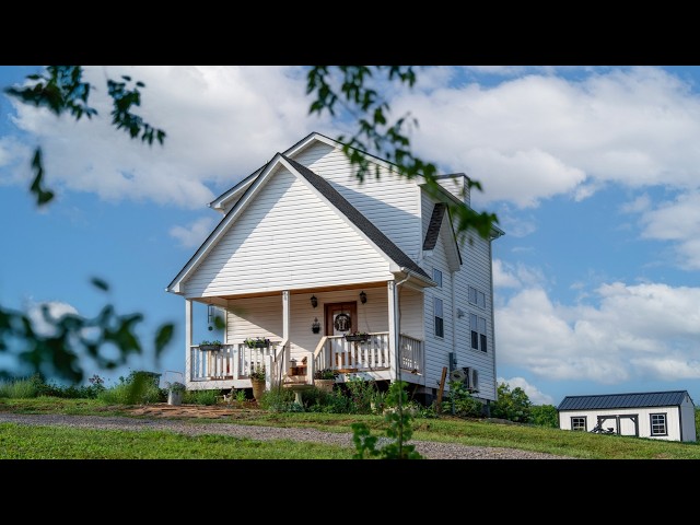 Living Small to Live Big: Inside a Tiny Farmhouse for a Family of 7